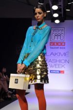 Model walk the ramp for Sanonya Garg Talent Box show at Lakme Fashion Week Day 2 on 4th Aug 2012 (25).JPG